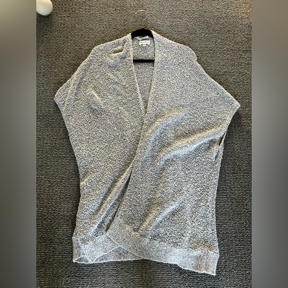 ❌SOLD Oversized Community Cardigan - Picture 4 of 7